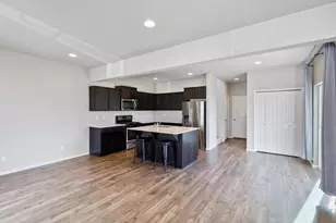 20545 SE Evian Ave, Bend, OR 97702 - Photo 3