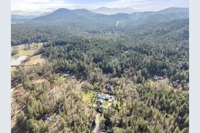 304 Woodlake Drive, Grants Pass, OR 97527 - Photo 51