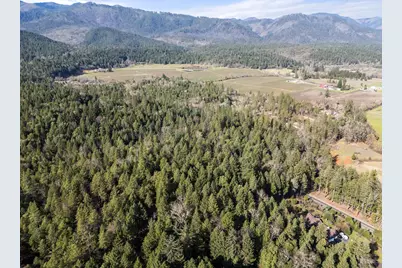 304 Woodlake Drive, Grants Pass, OR 97527 - Photo 53