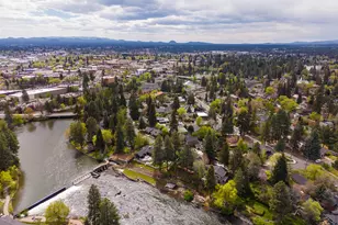 1605 NW 1st St, Bend, OR 97703 - Photo 29