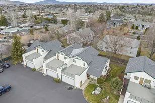 438 NW 19th St, Redmond, OR 97756 - Photo 25