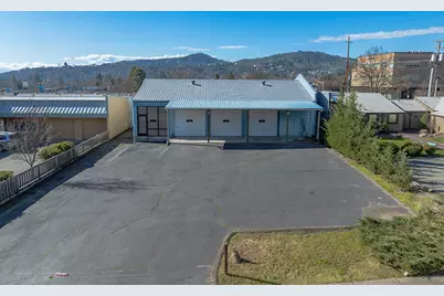 1694 NE Lynda Lane, Grants Pass, OR 97526 - Photo 1