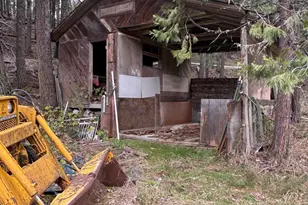 11000 Oregon 227, Trail, OR 97541 - Photo 25