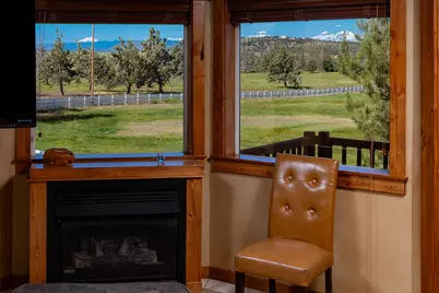 6419 NE Juniper Ridge Road, Redmond, OR 97756 - Photo 9