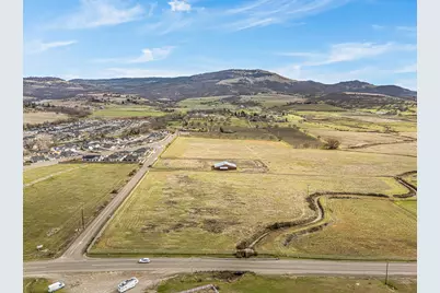 3700 Coal Mine Road, Medford, OR 97504 - Photo 3