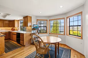 2435 Heritage Way, Medford, OR 97504 - Photo 15