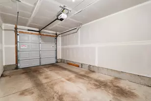 56926 E Park Ln, Sunriver, OR 97707 - Photo 29