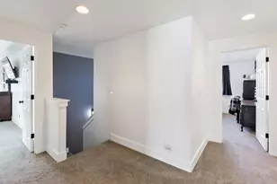2146 NW 22nd St, Redmond, OR 97756 - Photo 13