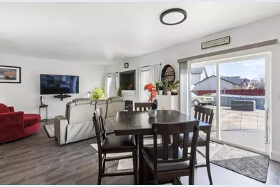 2146 NW 22nd Street, Redmond, OR 97756 - Photo 7