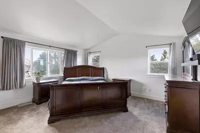 2146 NW 22nd Street, Redmond, OR 97756 - Photo 13