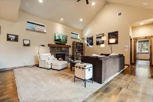 714 S Wrangler Ct, Sisters, OR 97759 - Photo 7