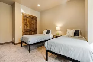 714 S Wrangler Ct, Sisters, OR 97759 - Photo 29