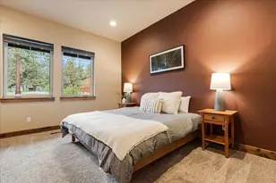 714 S Wrangler Ct, Sisters, OR 97759 - Photo 15