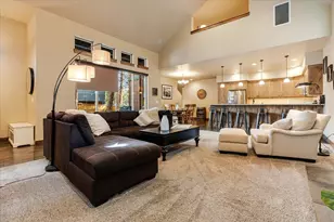 714 S Wrangler Ct, Sisters, OR 97759 - Photo 5