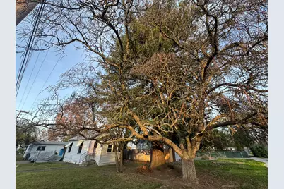 1052 W 12th Street, Medford, OR 97501 - Photo 15