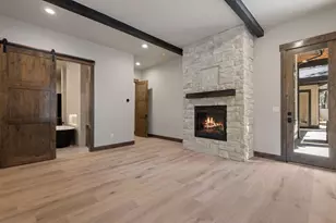 17785 Everwild Cir, Bend, OR 97707 - Photo 7