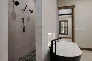 17785 Everwild Cir, Bend, OR 97707 - Photo 9