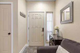 2210 E Barnett Rd, Medford, OR 97504 - Photo 3