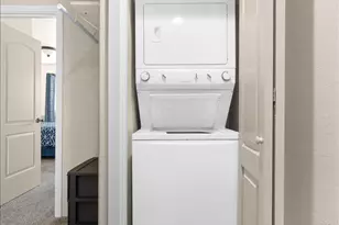 2210 E Barnett Rd, Medford, OR 97504 - Photo 13