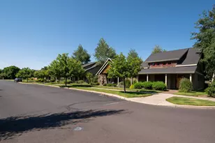 335 S Cottonwood St, Sisters, OR 97759 - Photo 31