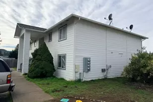 10 Dion Ct, Shady Cove, OR 97539 - Photo 3