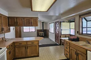 4443 Day Dr, Klamath Falls, OR 97603 - Photo 5