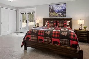 55075 Lazy River Dr, Bend, OR 97707 - Photo 17