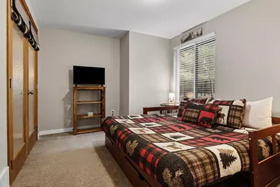 55075 Lazy River Drive, Bend, OR 97707 - Photo 17