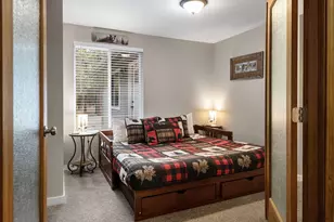 55075 Lazy River Dr, Bend, OR 97707 - Photo 21