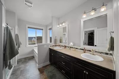 8933 NW Elizabeth Way, Prineville, OR 97754 - Photo 11