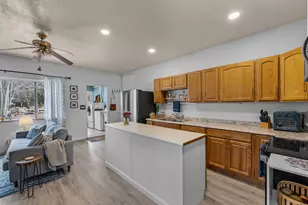 16122 Lava Dr, La Pine, OR 97739 - Photo 5