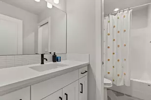 63204 NW Red Butte Ct, Bend, OR 97703 - Photo 27