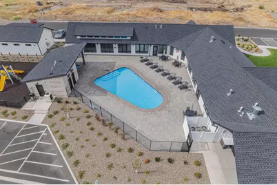 300 Luman Road #200, Phoenix, OR 97535 - Photo 29