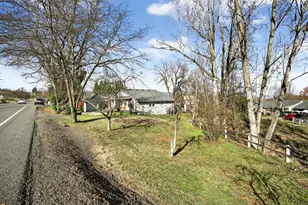 3418 S Stage Rd, Medford, OR 97501 - Photo 3