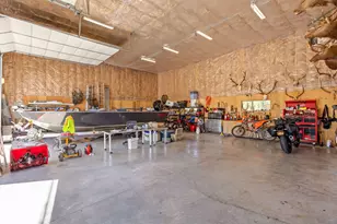 7581 Southeast Madison Ave, Prineville, OR 97754 - Photo 41