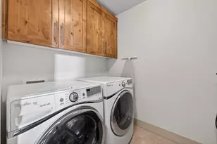 874 SW Crestline Dr, Bend, OR 97702 - Photo 25