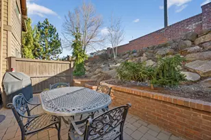 874 SW Crestline Dr, Bend, OR 97702 - Photo 33