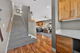 874 SW Crestline Dr, Bend, OR 97702 - Photo 21