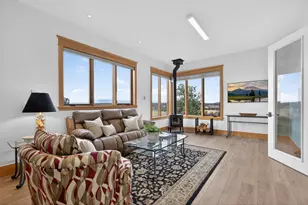 20440 Swalley Rd, Bend, OR 97703 - Photo 47