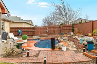 279 Robert Trent Jones Blvd, Eagle Point, OR 97524 - Photo 41