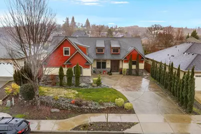 279 Robert Trent Jones Boulevard, Eagle Point, OR 97524 - Photo 3