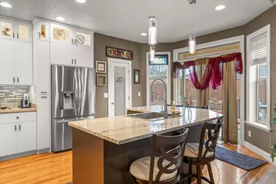 279 Robert Trent Jones Boulevard, Eagle Point, OR 97524 - Photo 11