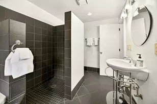 668 N Main St, Ashland, OR 97520 - Photo 47