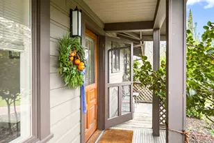 668 N Main St, Ashland, OR 97520 - Photo 43