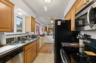 280 7th St, Jacksonville, OR 97530 - Photo 15