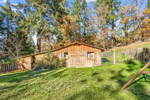 13688 Hwy 238, Applegate, OR 97530 - Photo 35