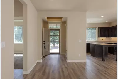 51844 Hollinshead Place, La Pine, OR 97739 - Photo 3