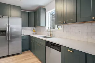 4756 Shasta Way, Klamath Falls, OR 97603 - Photo 7