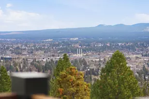 1627 NW Summit Dr, Bend, OR 97703 - Photo 73