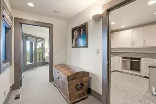 1627 NW Summit Dr, Bend, OR 97703 - Photo 57